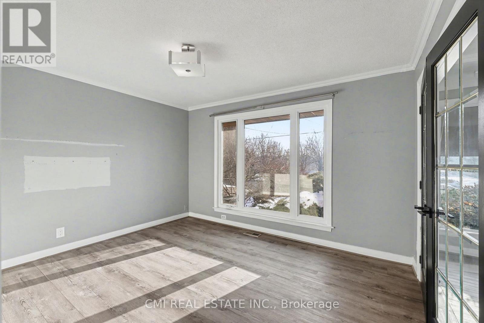 645 Riverside Drive Property Photo 18