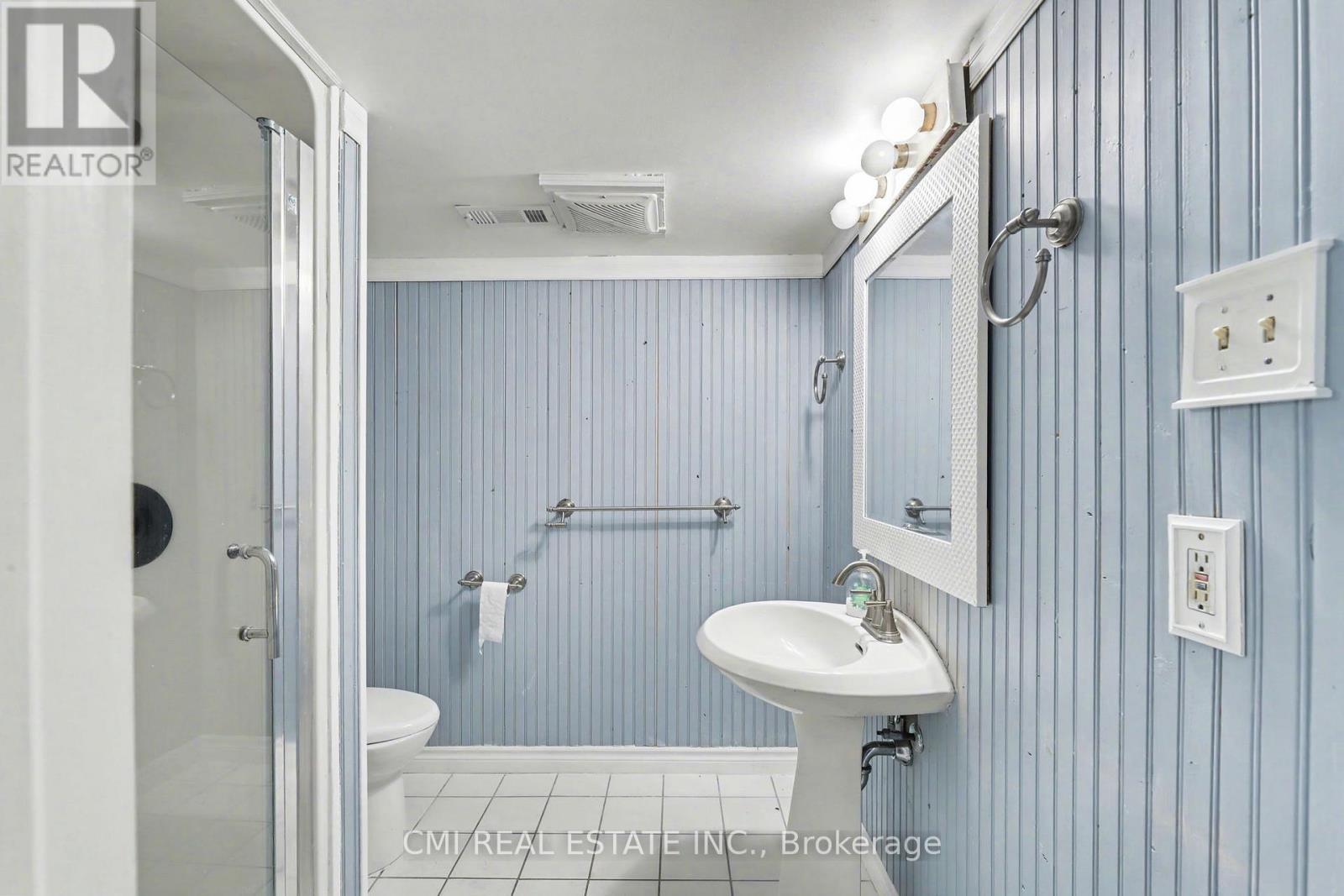 645 Riverside Drive Property Photo 30