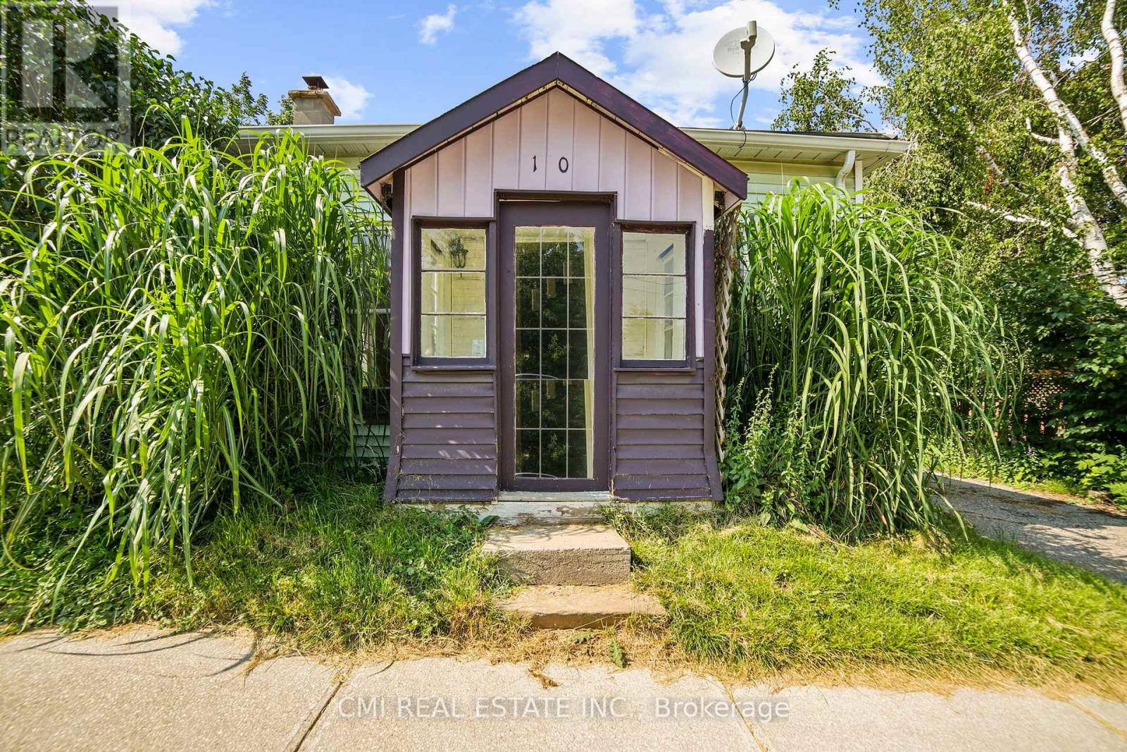 120 Second Avenue E Property Photo 6