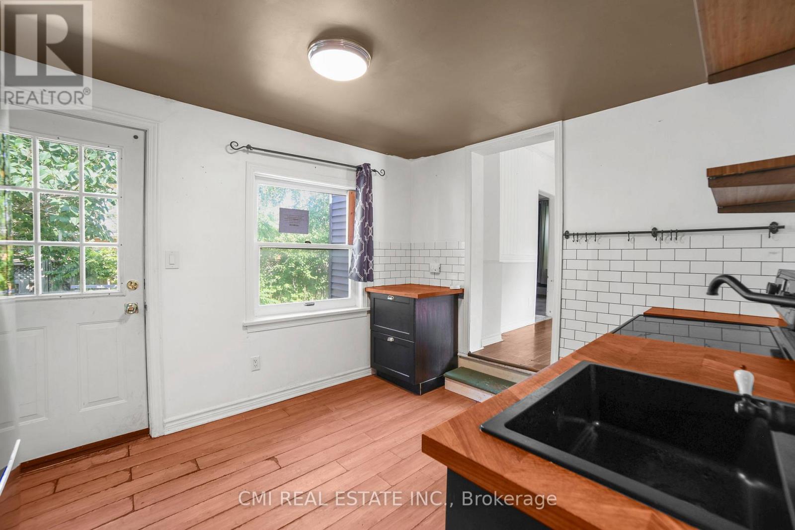 120 Second Avenue E Property Photo 9