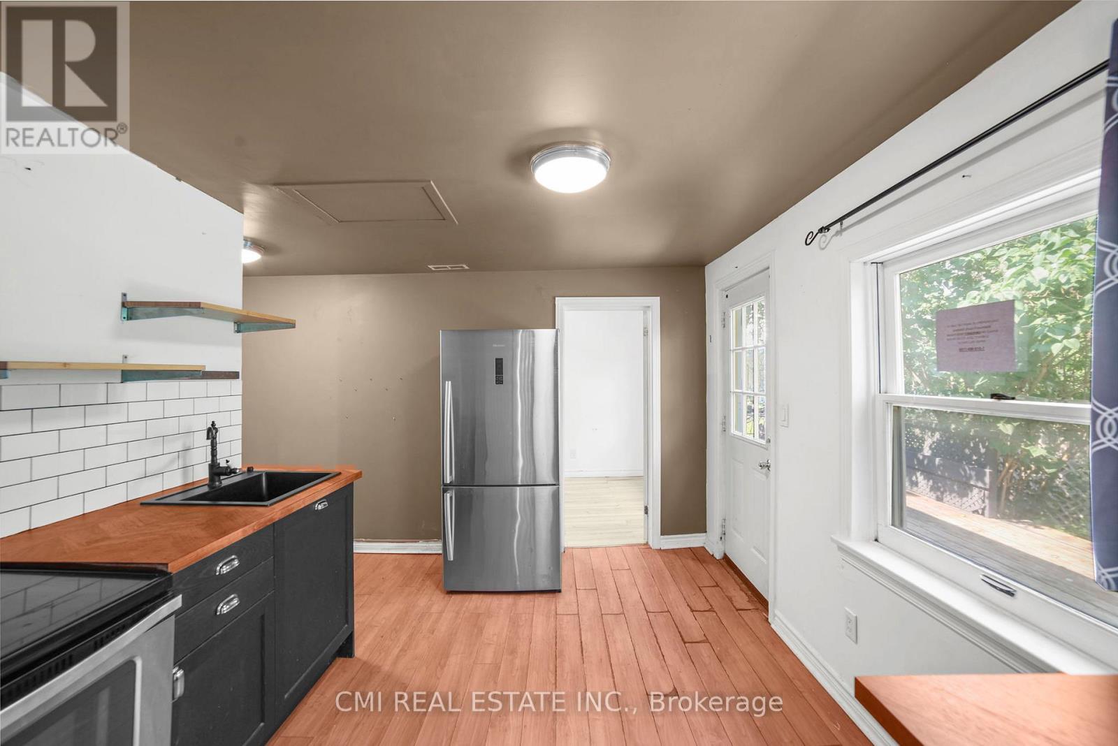 120 Second Avenue E Property Photo 10