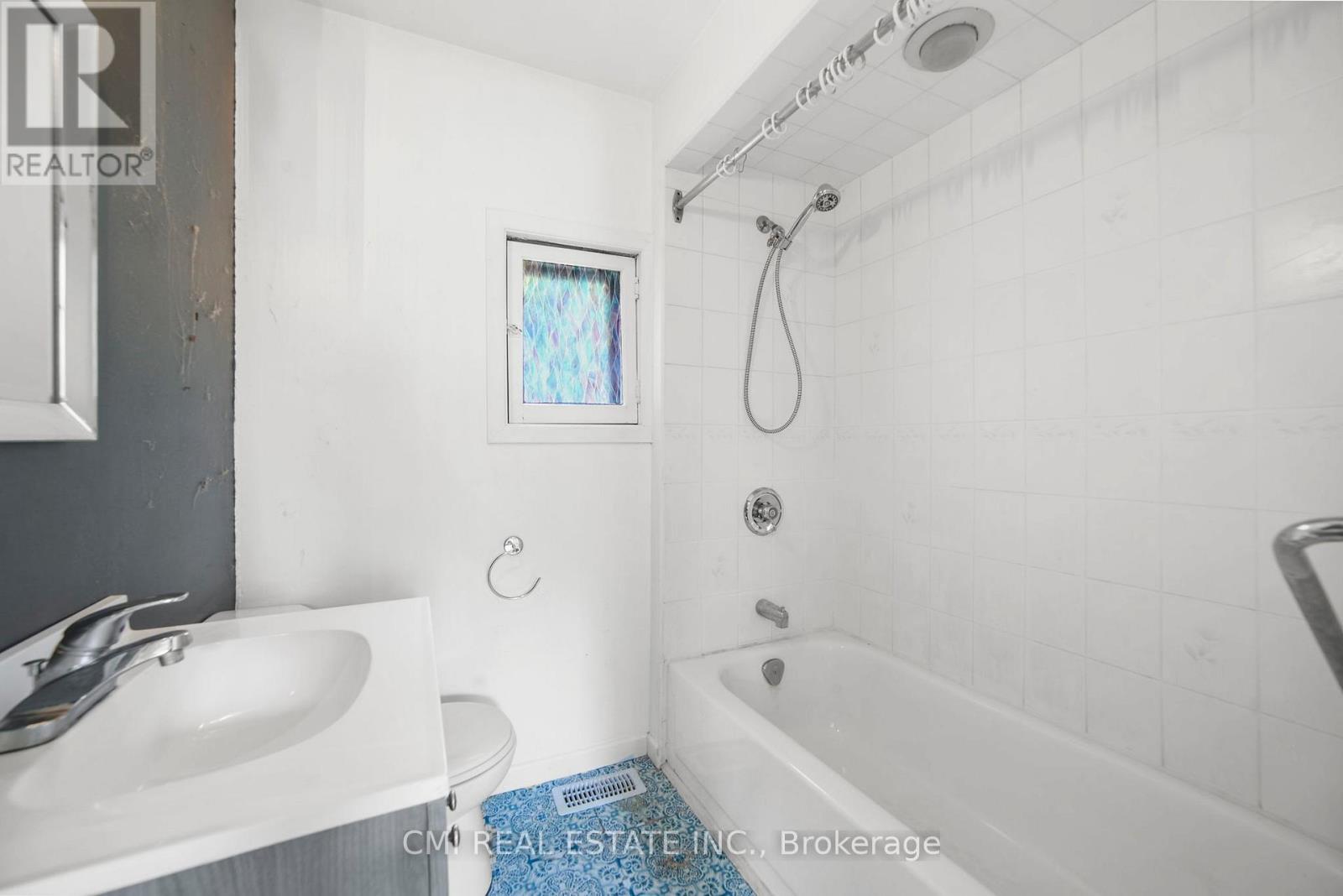 120 Second Avenue E Property Photo 19