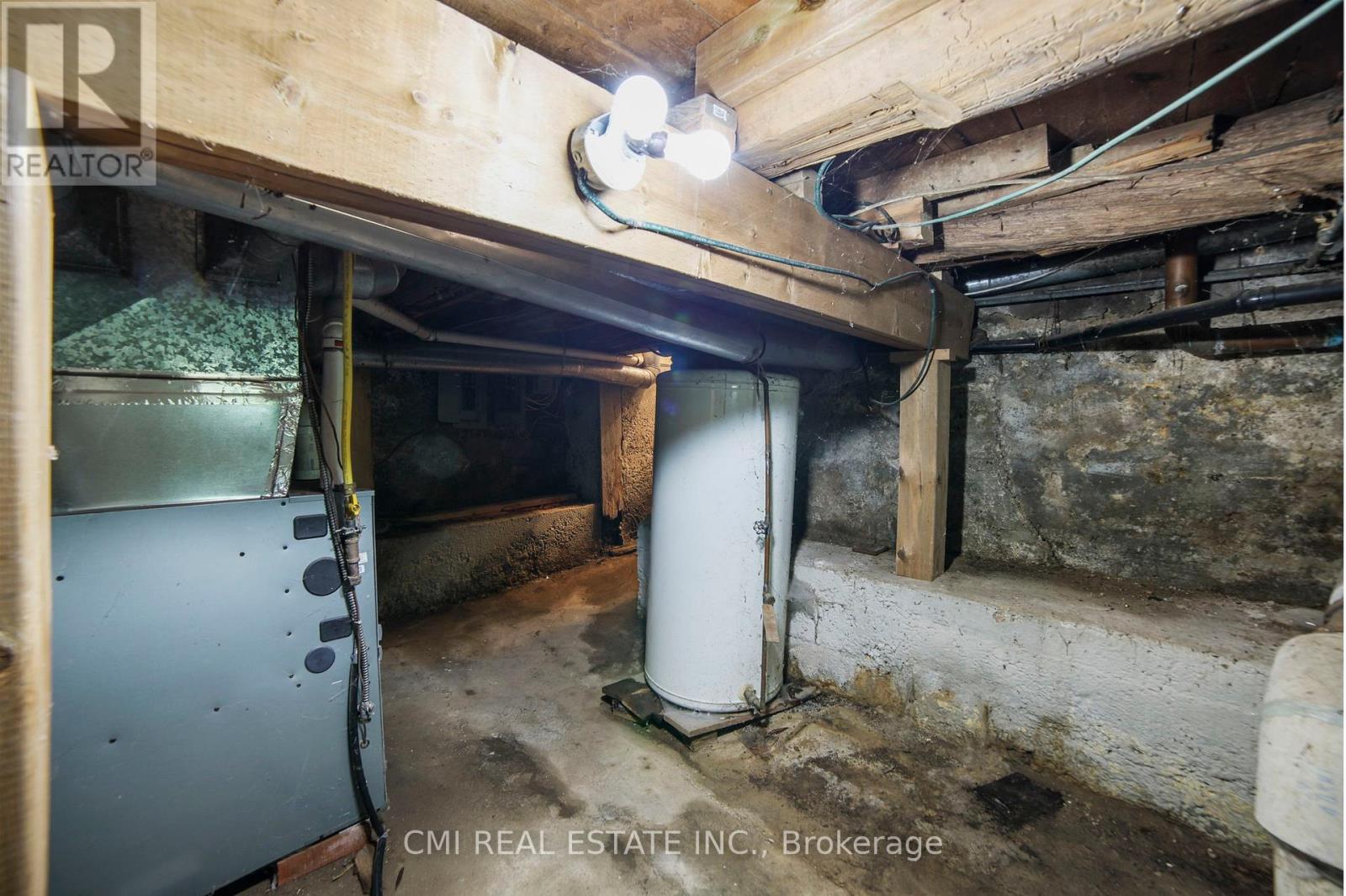 120 Second Avenue E Property Photo 20