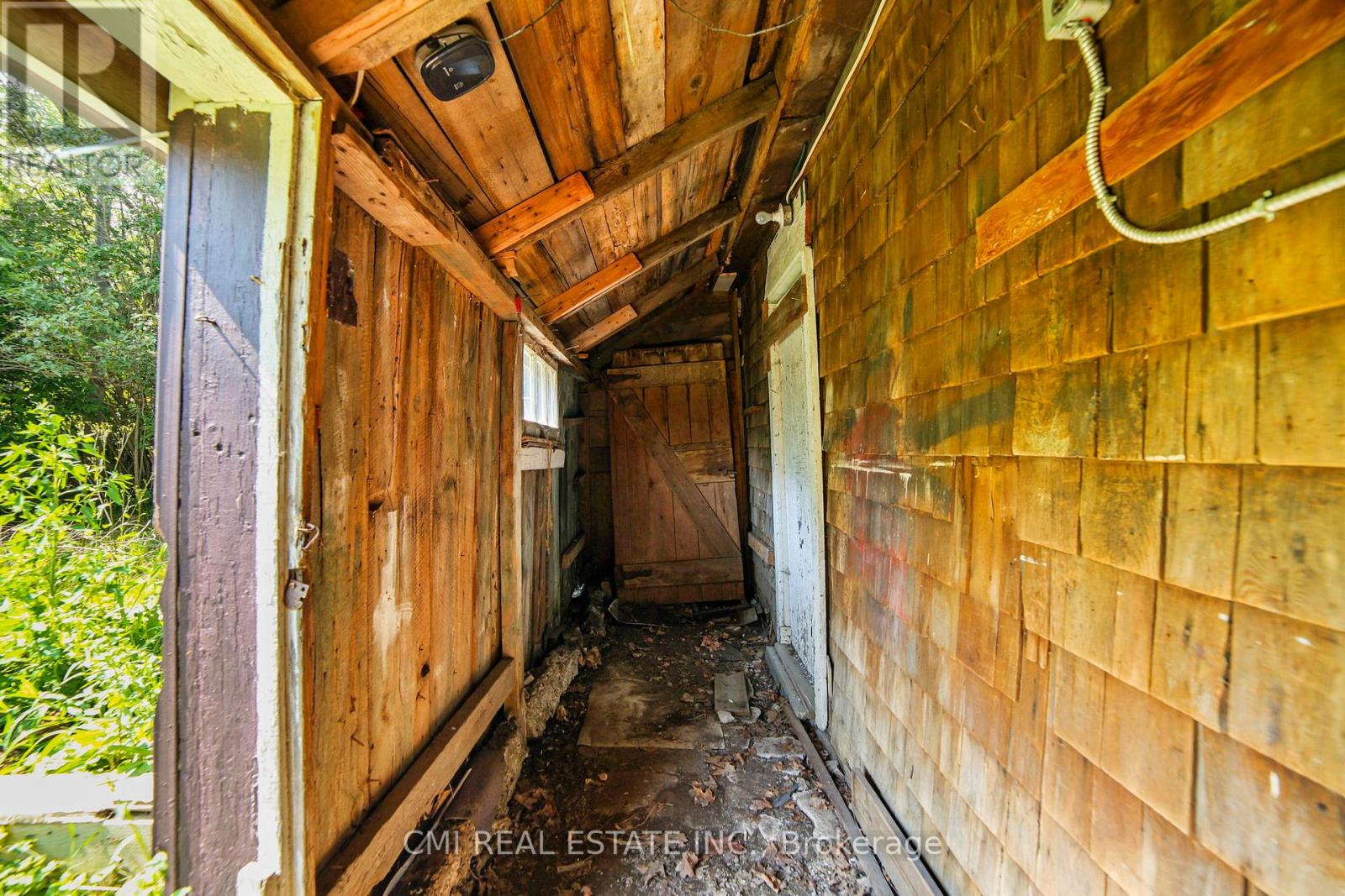 120 Second Avenue E Property Photo 21