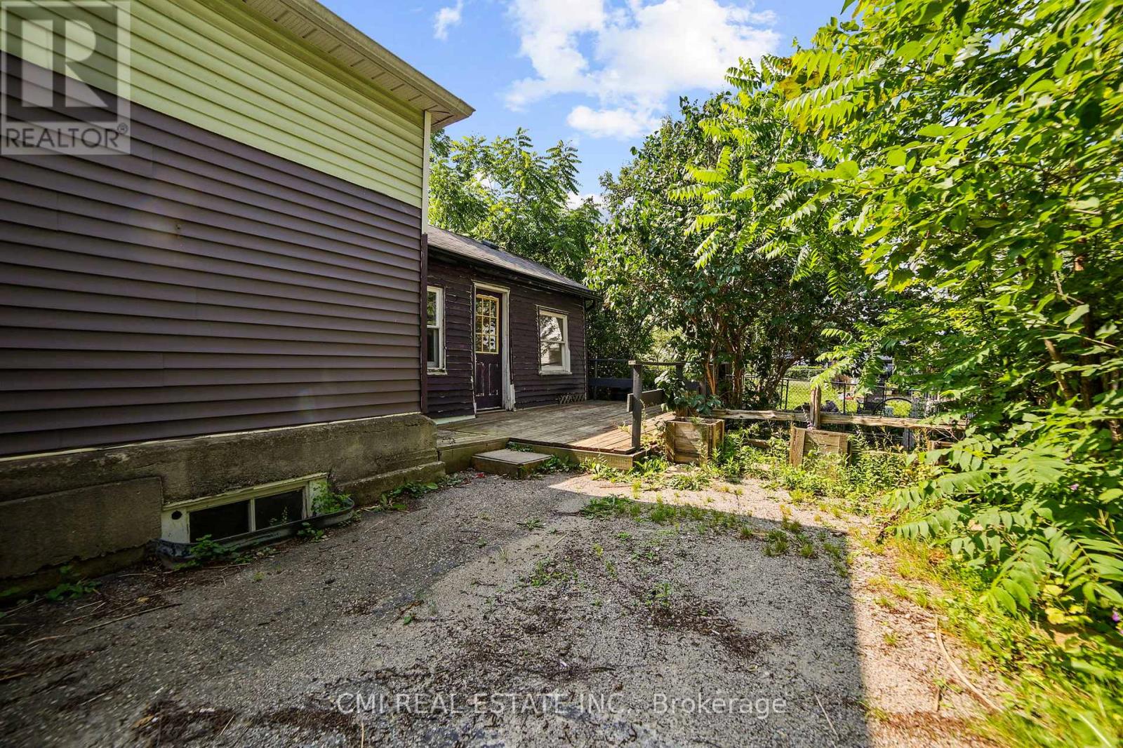 120 Second Avenue E Property Photo 24
