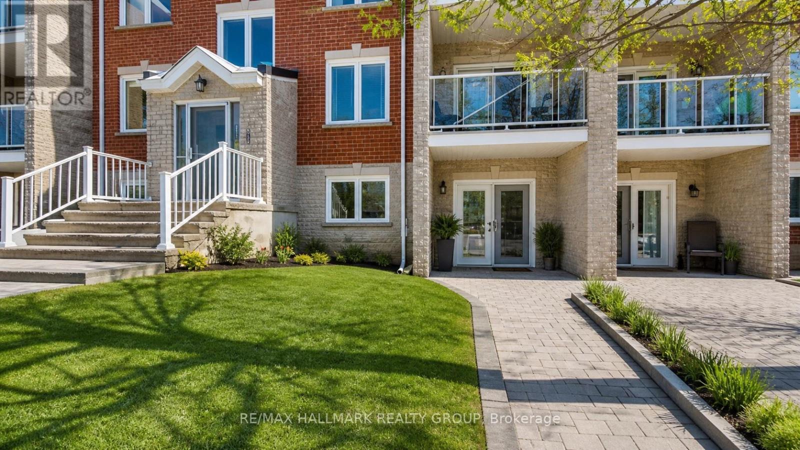 1102 - 237 OAK STREET W