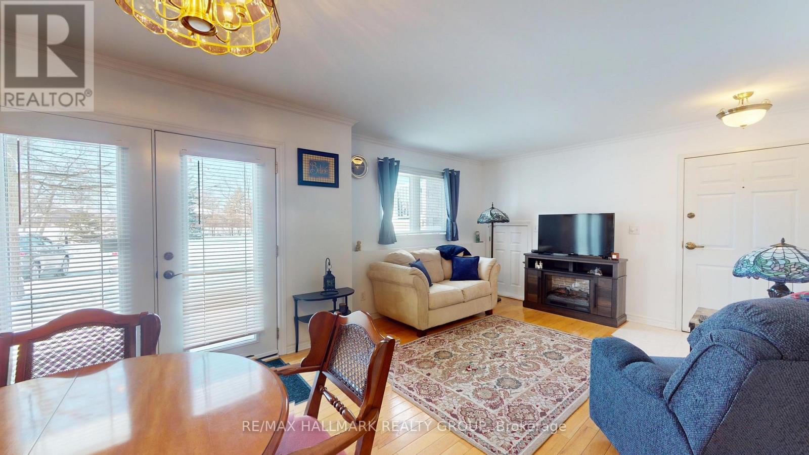 1102 - 237 Oak Street W Property Photo 9