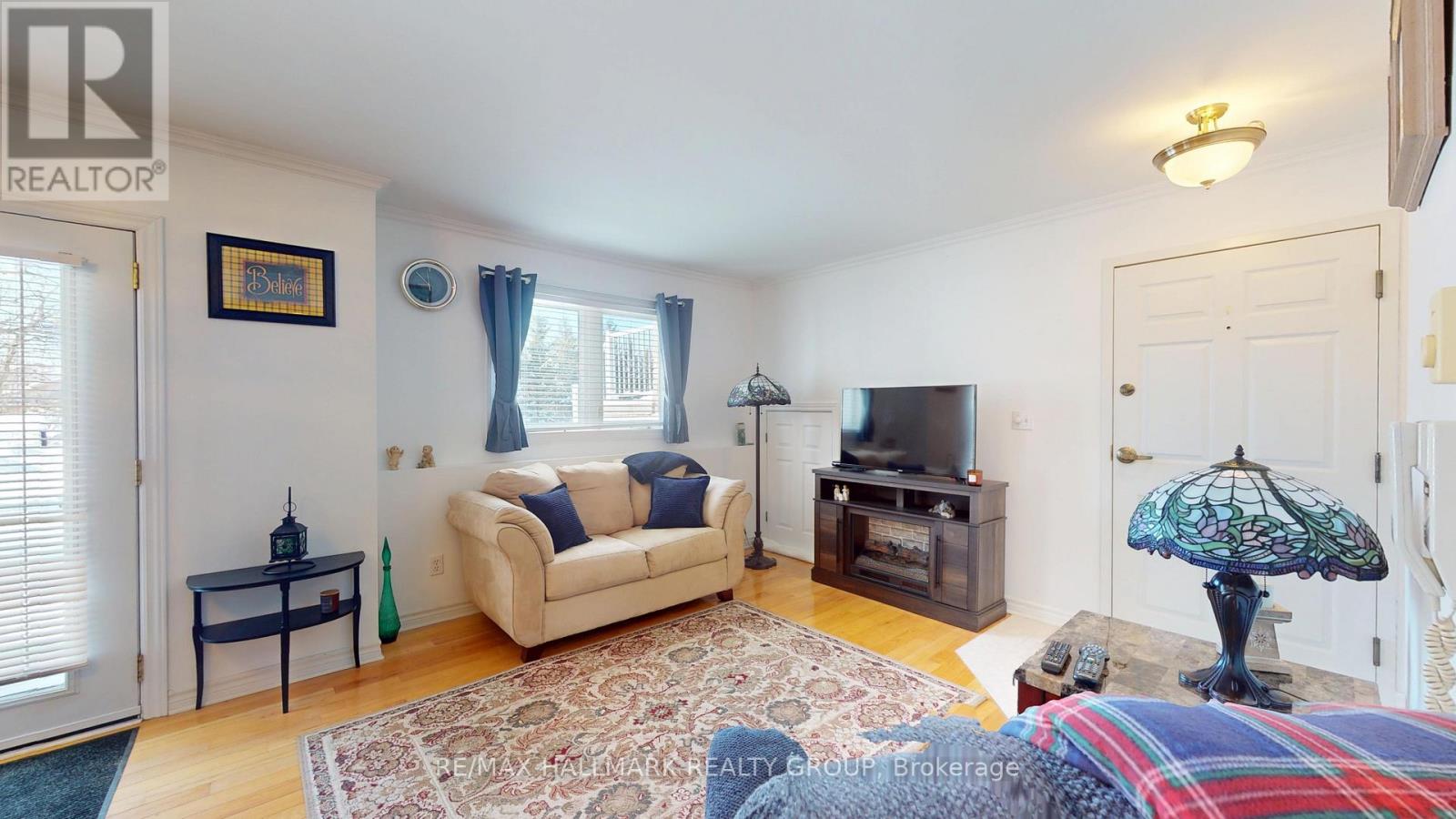 1102 - 237 Oak Street W Property Photo 10