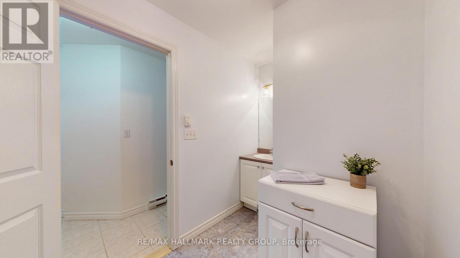 1102 - 237 Oak Street W Property Photo 24