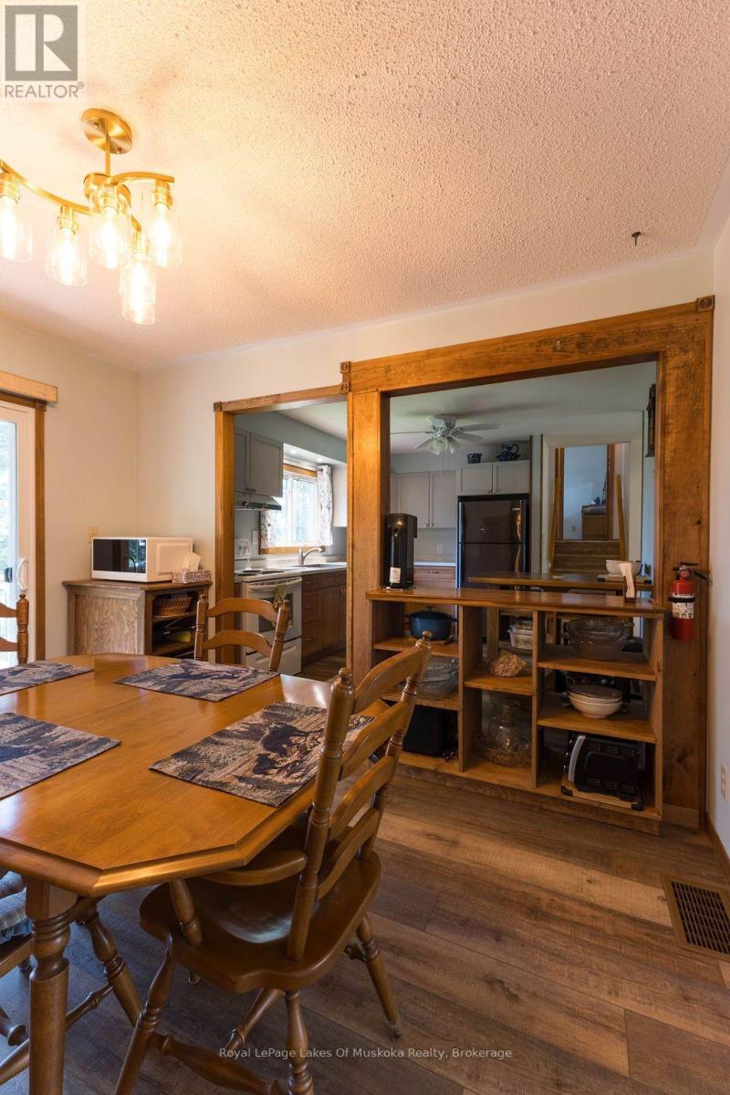 950 Muskoka #3 Road N Property Photo 10