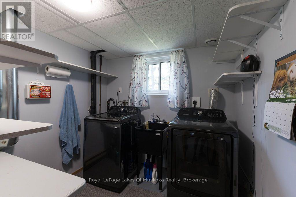 950 Muskoka #3 Road N Property Photo 25