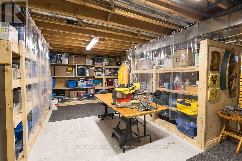 950 Muskoka #3 Road N Property Photo 26