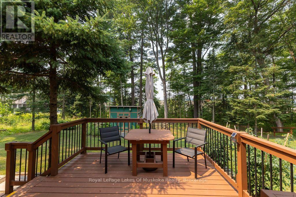 950 Muskoka #3 Road N Property Photo 27