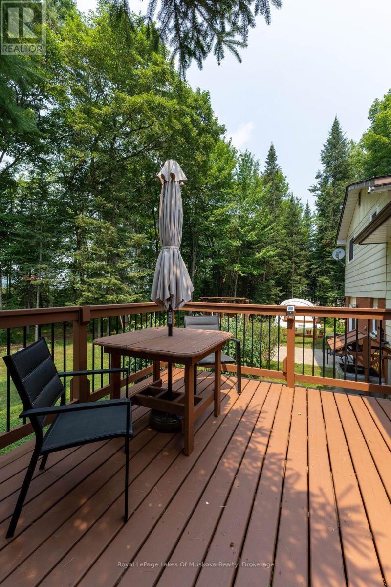 950 Muskoka #3 Road N Property Photo 29
