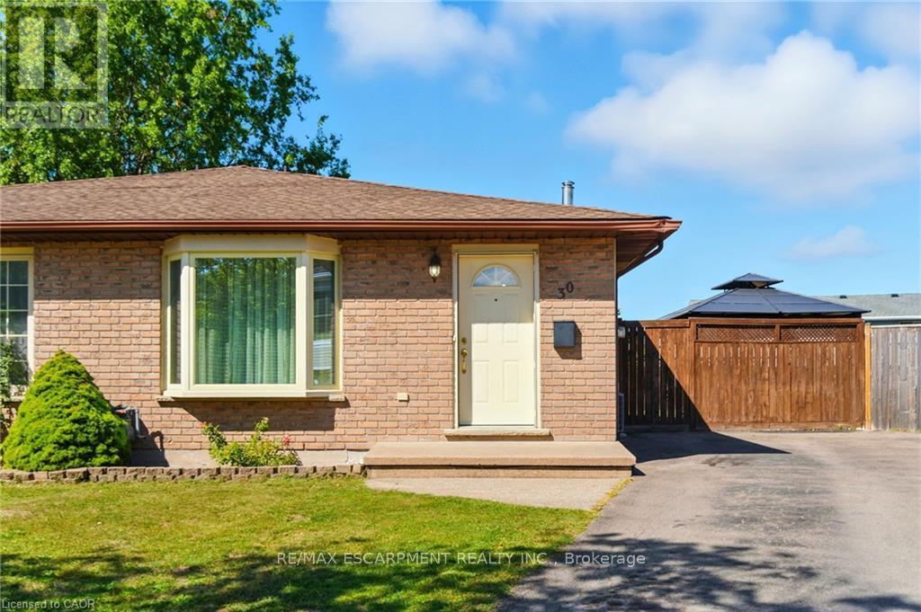 30 Rainbow Court Property Photo 2