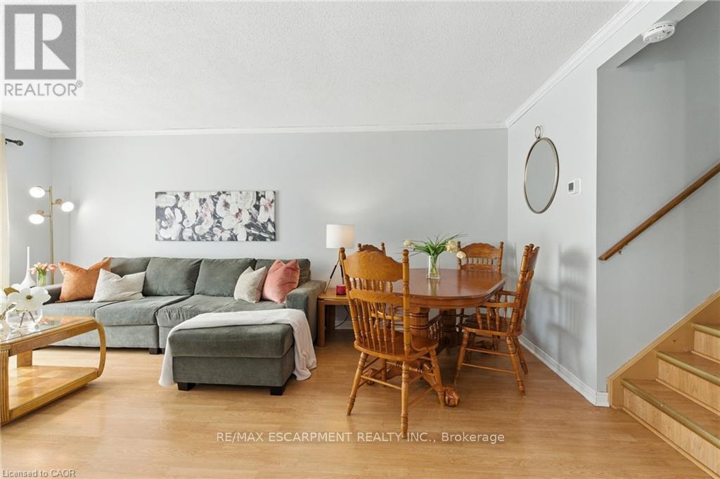 30 Rainbow Court Property Photo 8