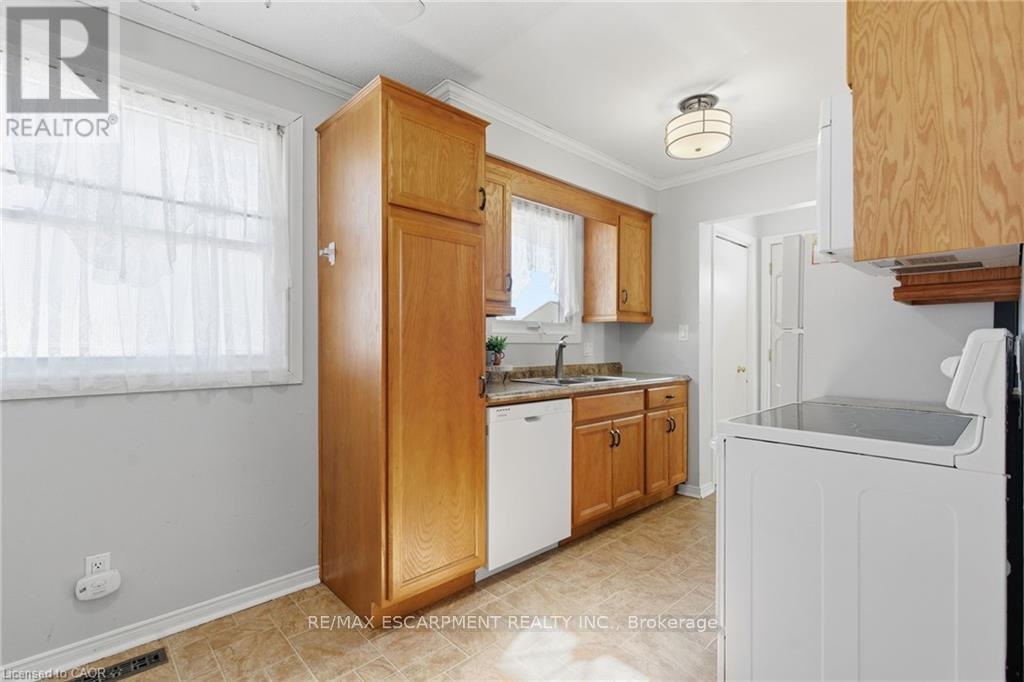30 Rainbow Court Property Photo 10