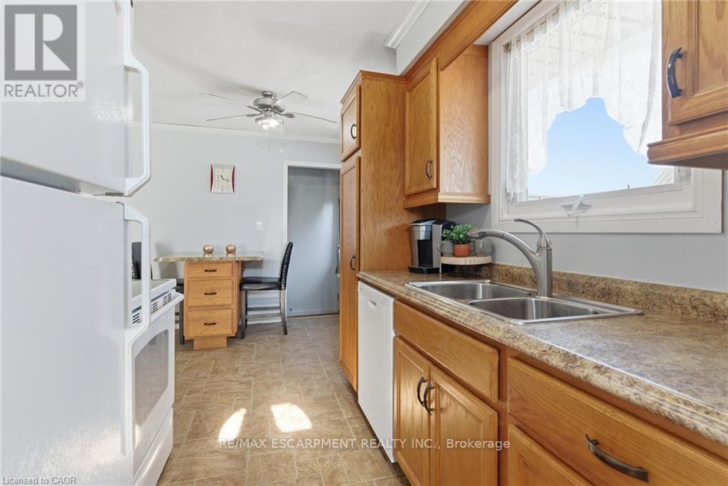 30 Rainbow Court Property Photo 11