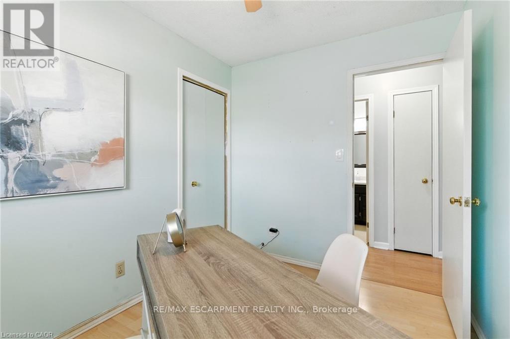 30 Rainbow Court Property Photo 16