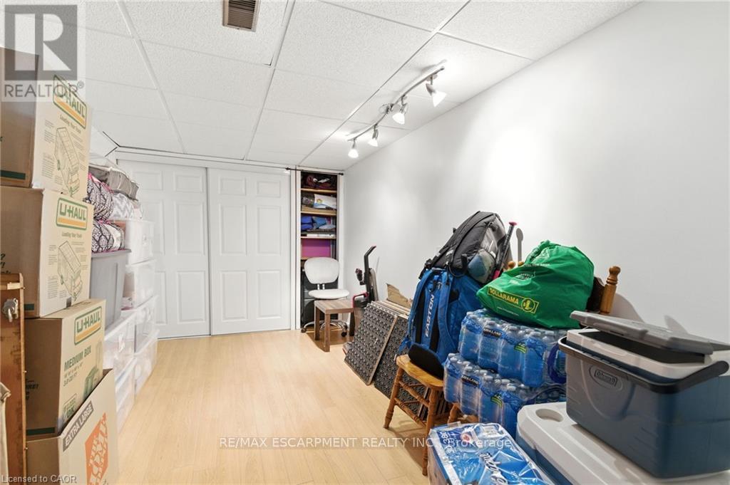 30 Rainbow Court Property Photo 21