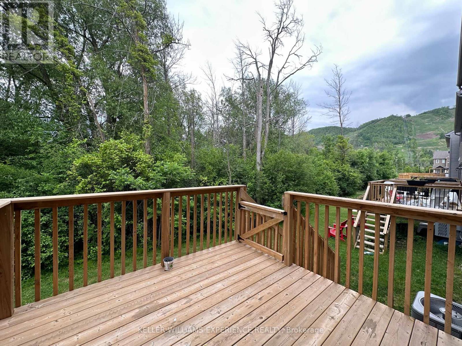 121 Rosie Street Property Photo 10