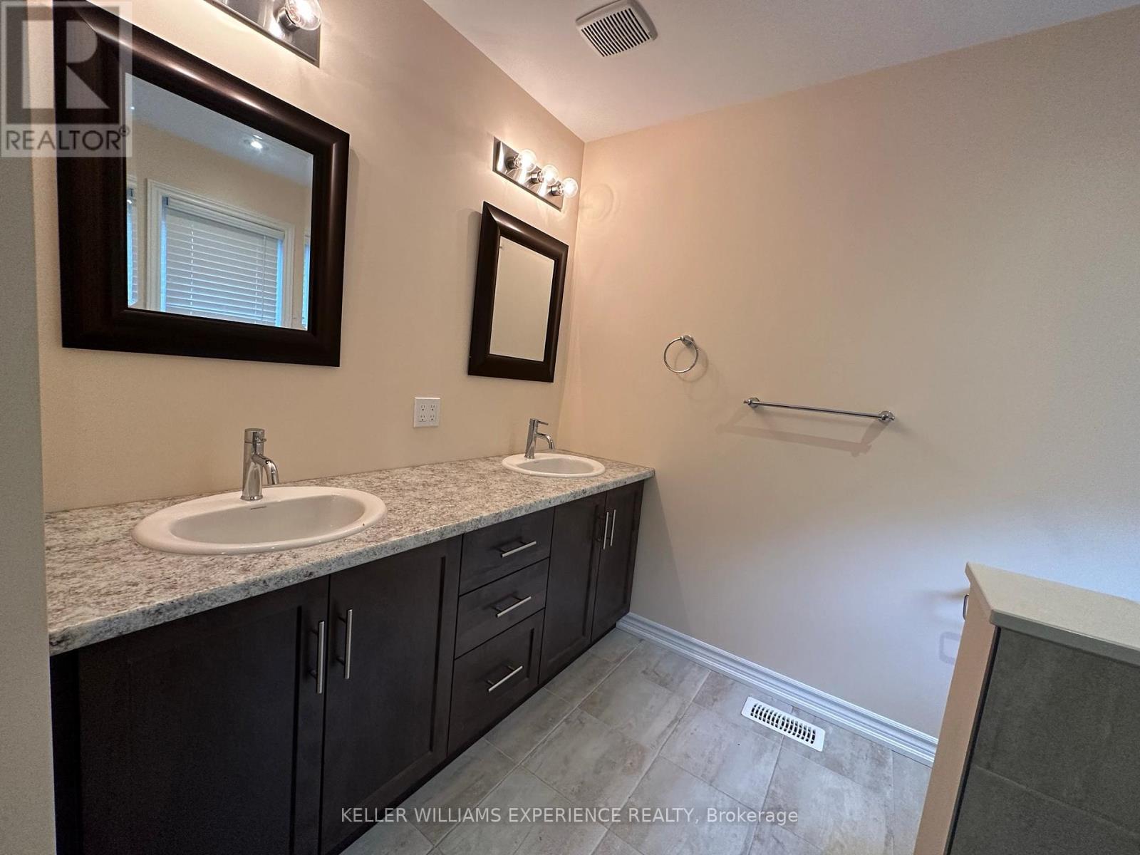 121 Rosie Street Property Photo 16