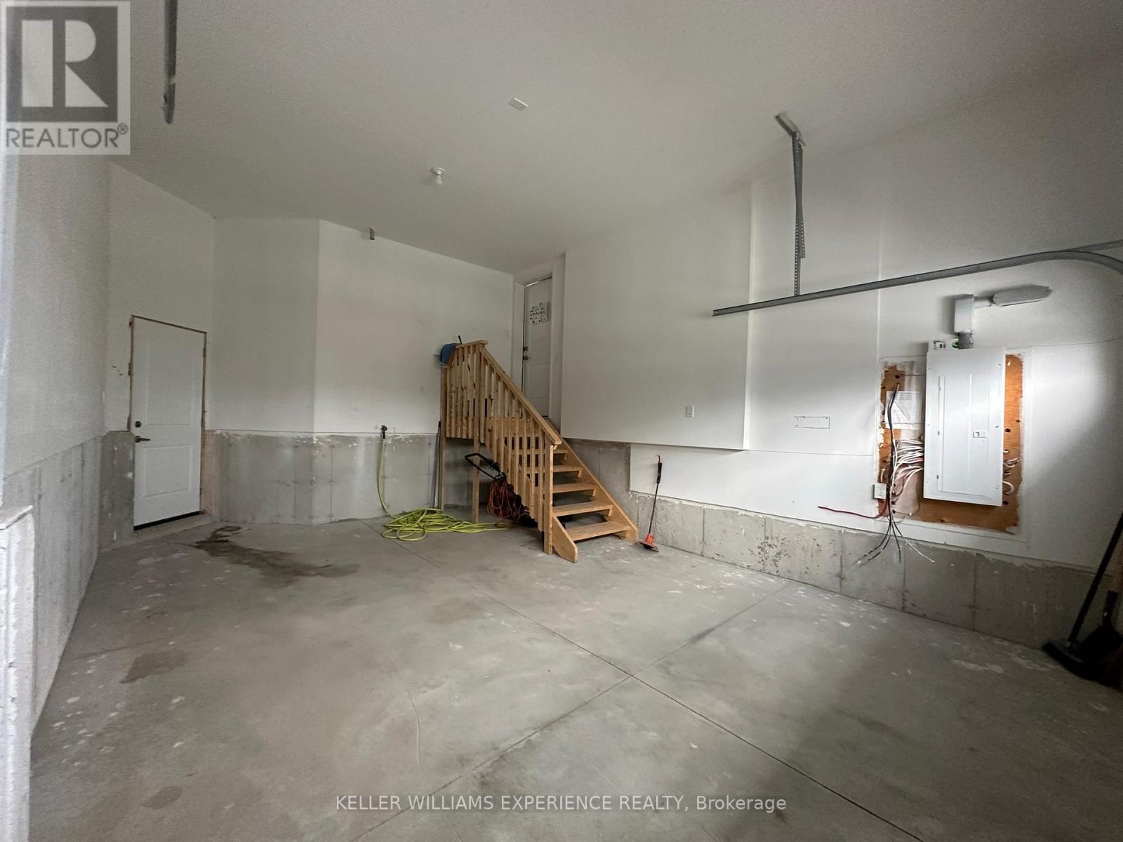 121 Rosie Street Property Photo 30