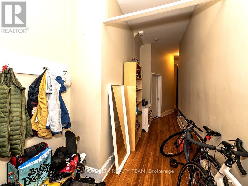 290-292 Daly Avenue Property Photo 4