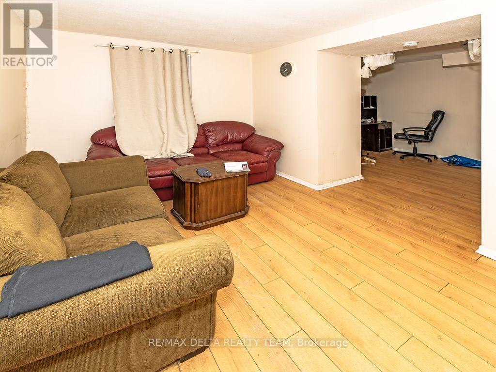 290-292 Daly Avenue Property Photo 9
