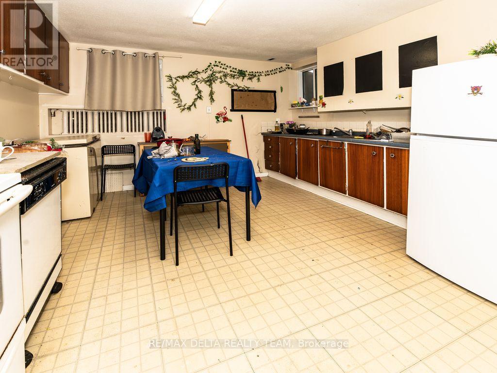 290-292 Daly Avenue Property Photo 11