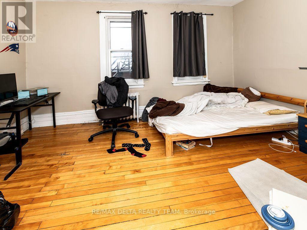 290-292 Daly Avenue Property Photo 20