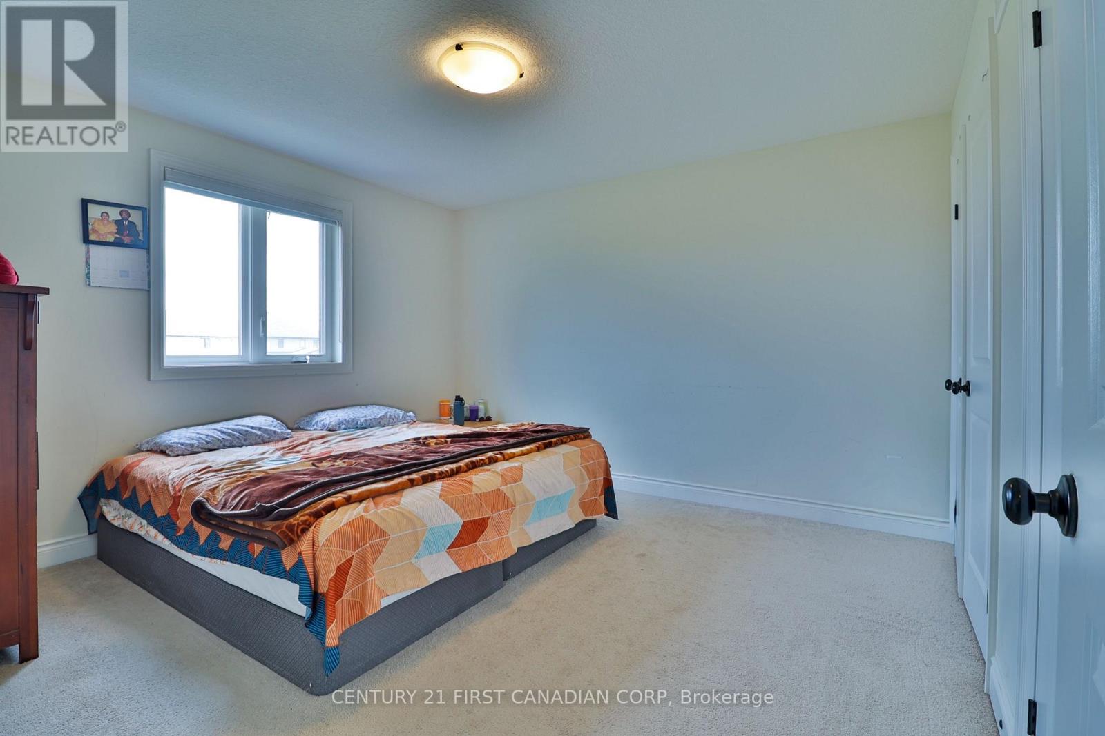 1266 Silverfox Drive Property Photo 4