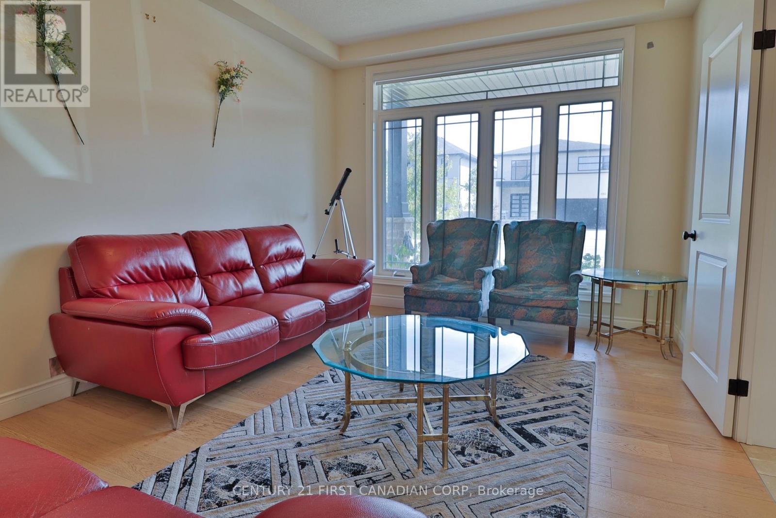 1266 Silverfox Drive Property Photo 11