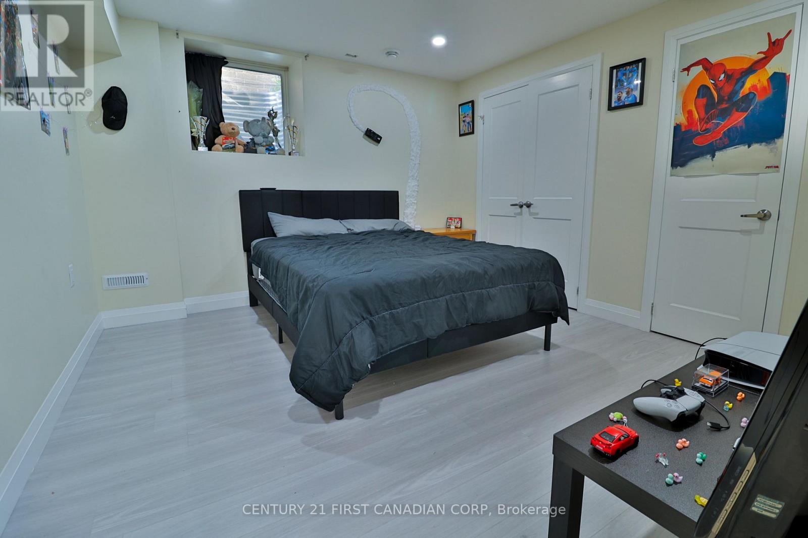 1266 Silverfox Drive Property Photo 32