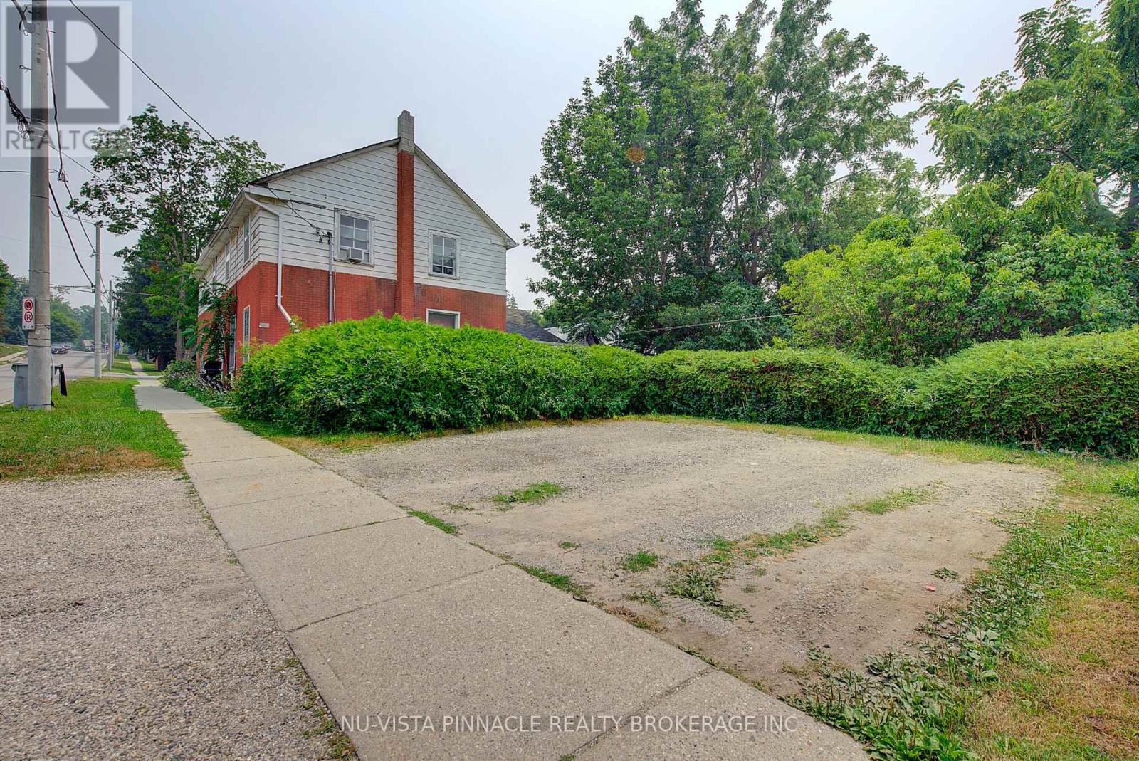 128 Park Street Property Photo 7