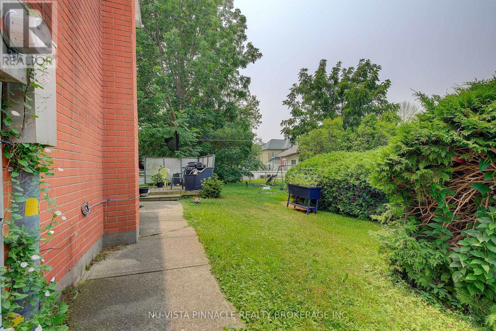 128 Park Street Property Photo 8