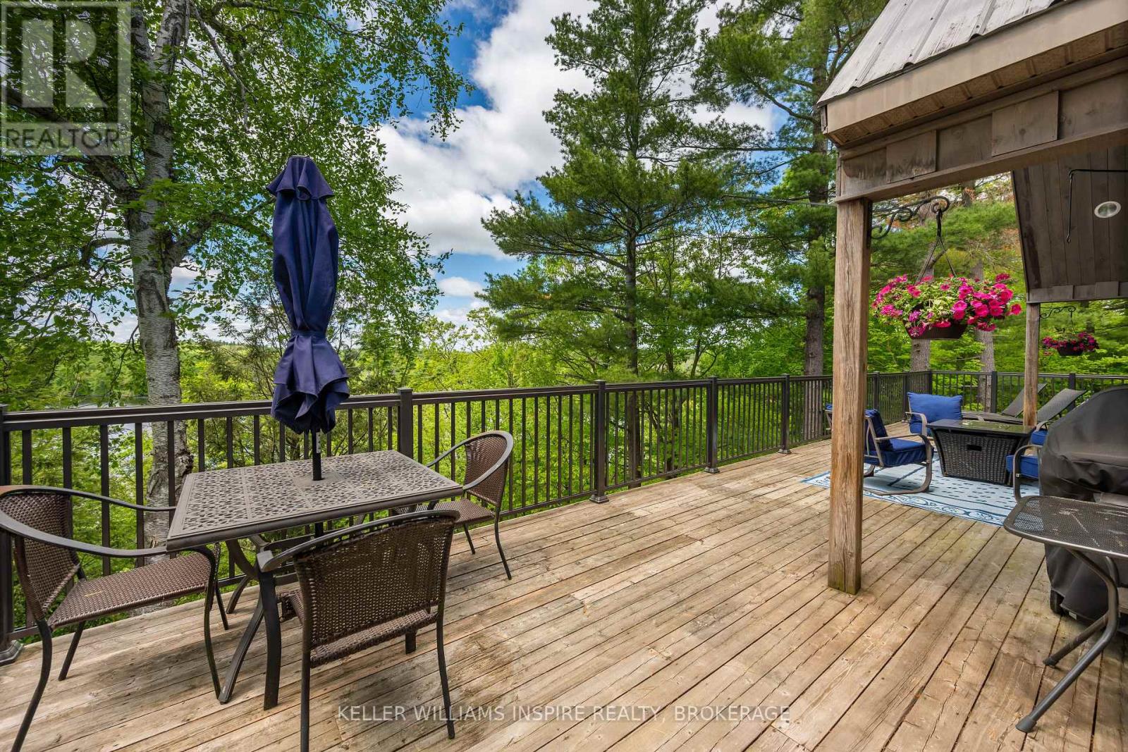 1023 Pepper Lane Property Photo 6