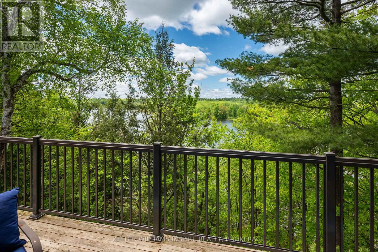 1023 Pepper Lane Property Photo 8