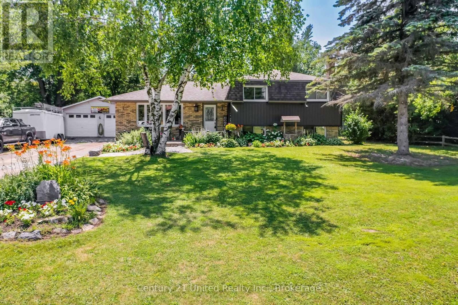 16 Janet Drive Property Photo 1