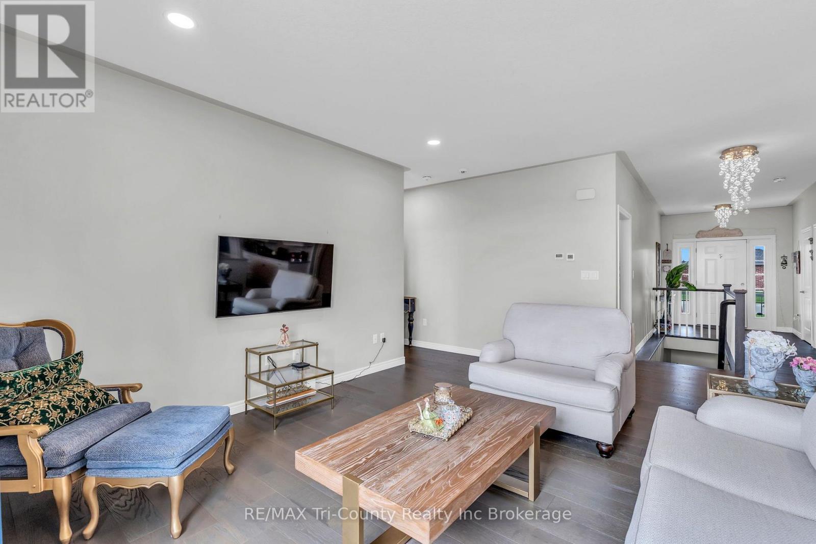 18 Crocus Avenue Property Photo 7