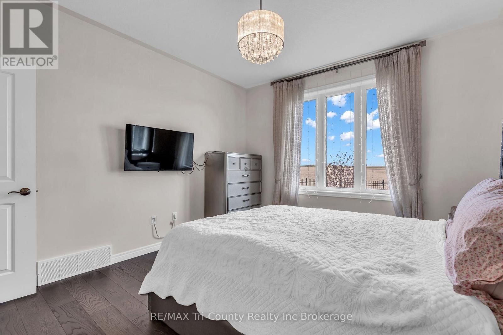 18 Crocus Avenue Property Photo 21