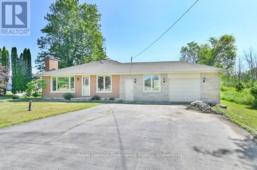 620 Shannonville Road Property Photo 1