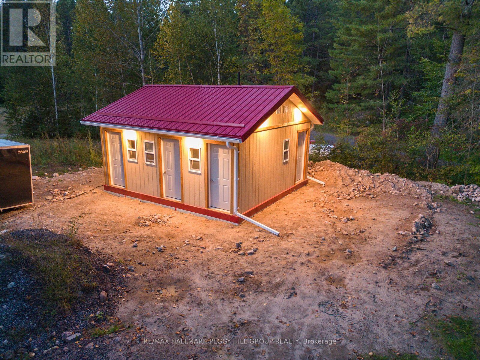 8863 Highway 17 E Property Photo 13