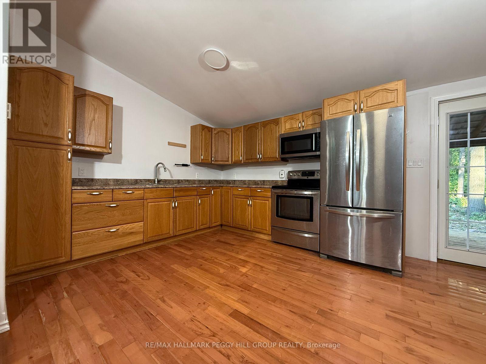 8863 Highway 17 E Property Photo 19