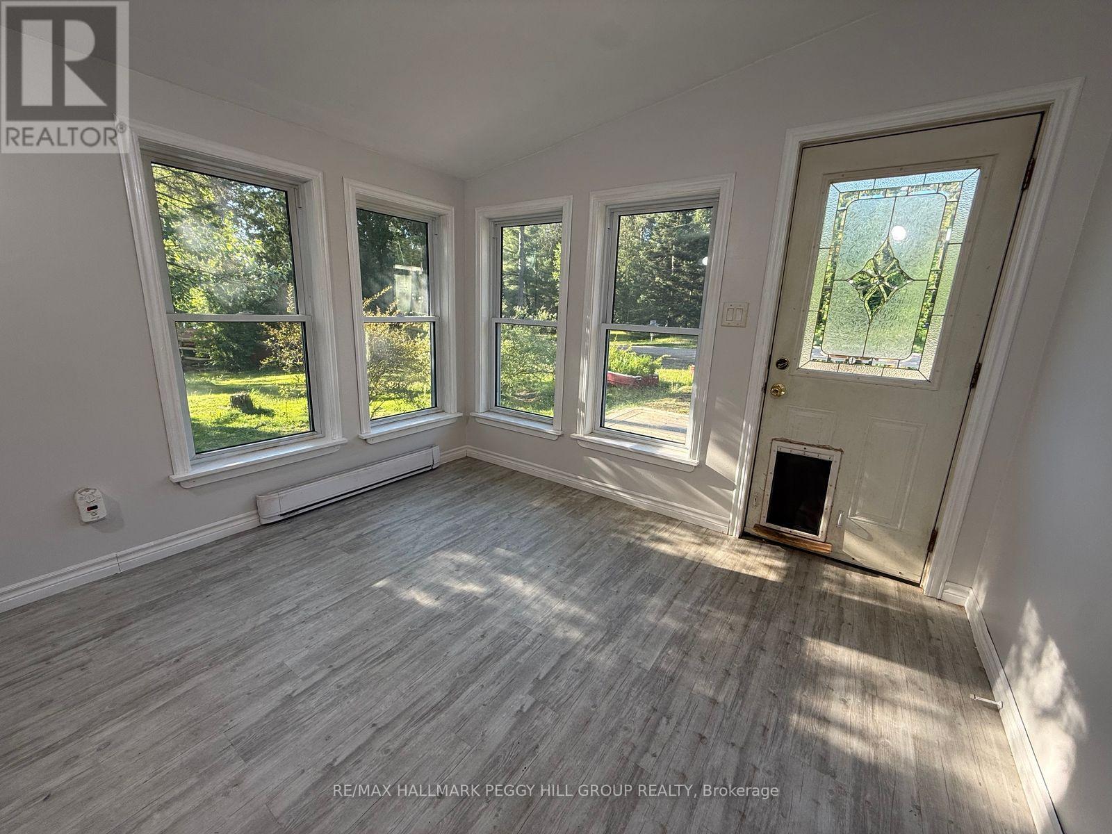 8863 Highway 17 E Property Photo 22
