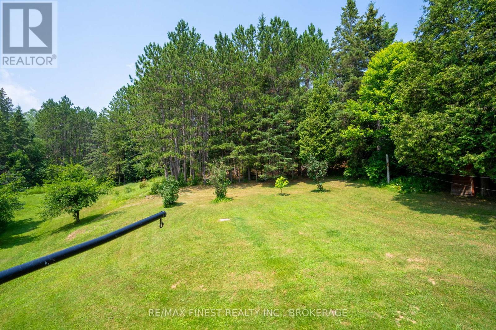 1031 James Road Property Photo 4