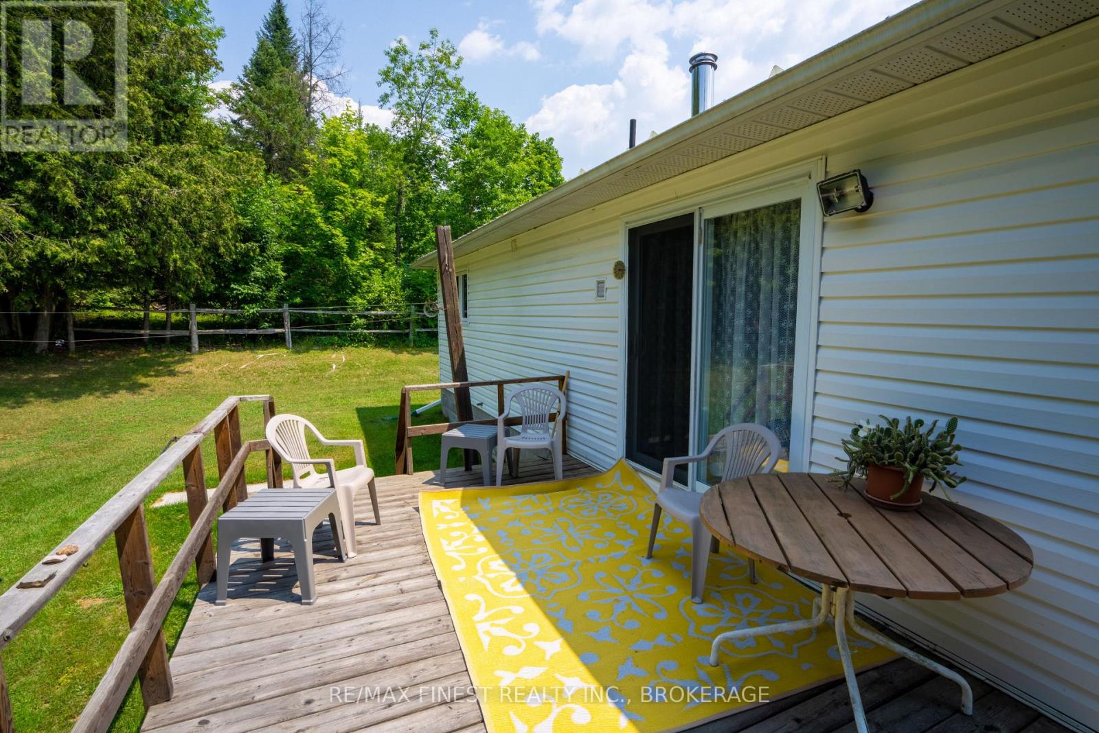 1031 James Road Property Photo 5