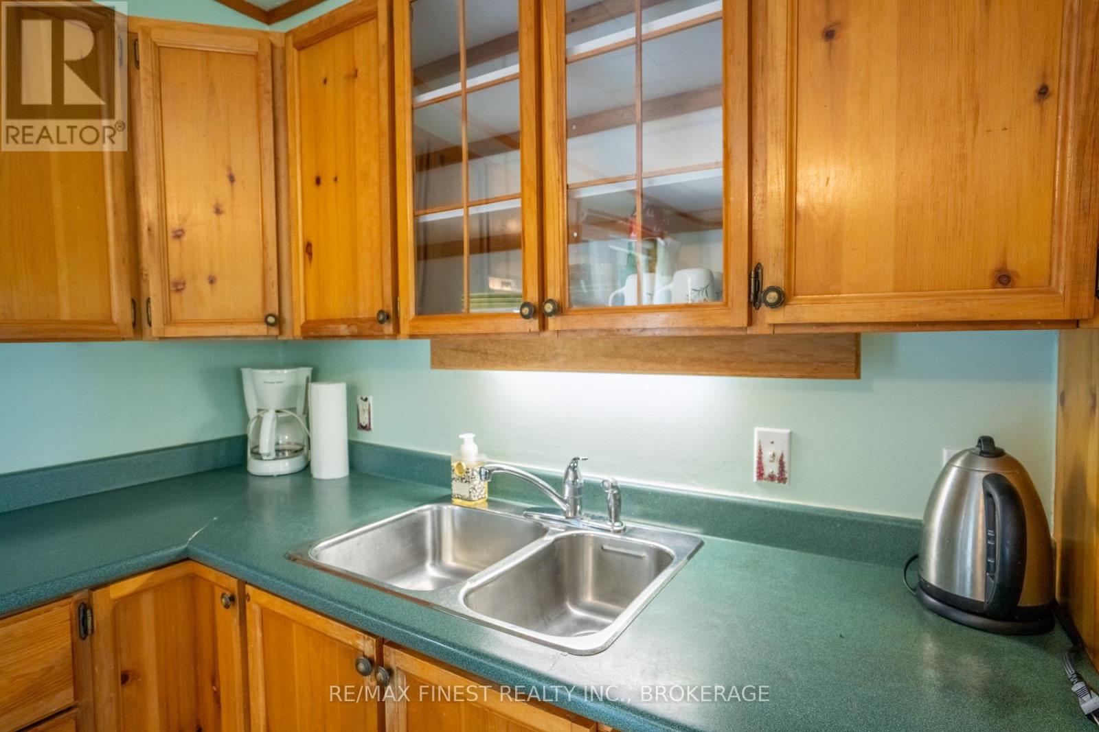 1031 James Road Property Photo 14