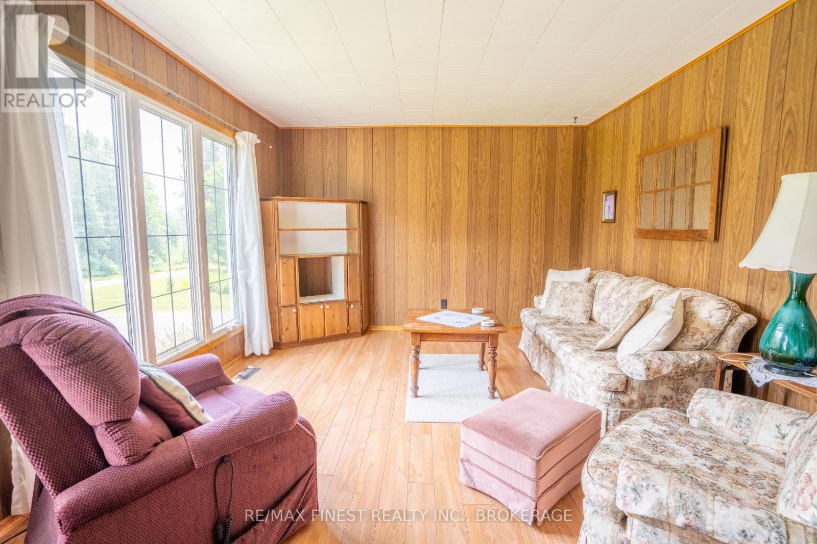 1031 James Road Property Photo 18