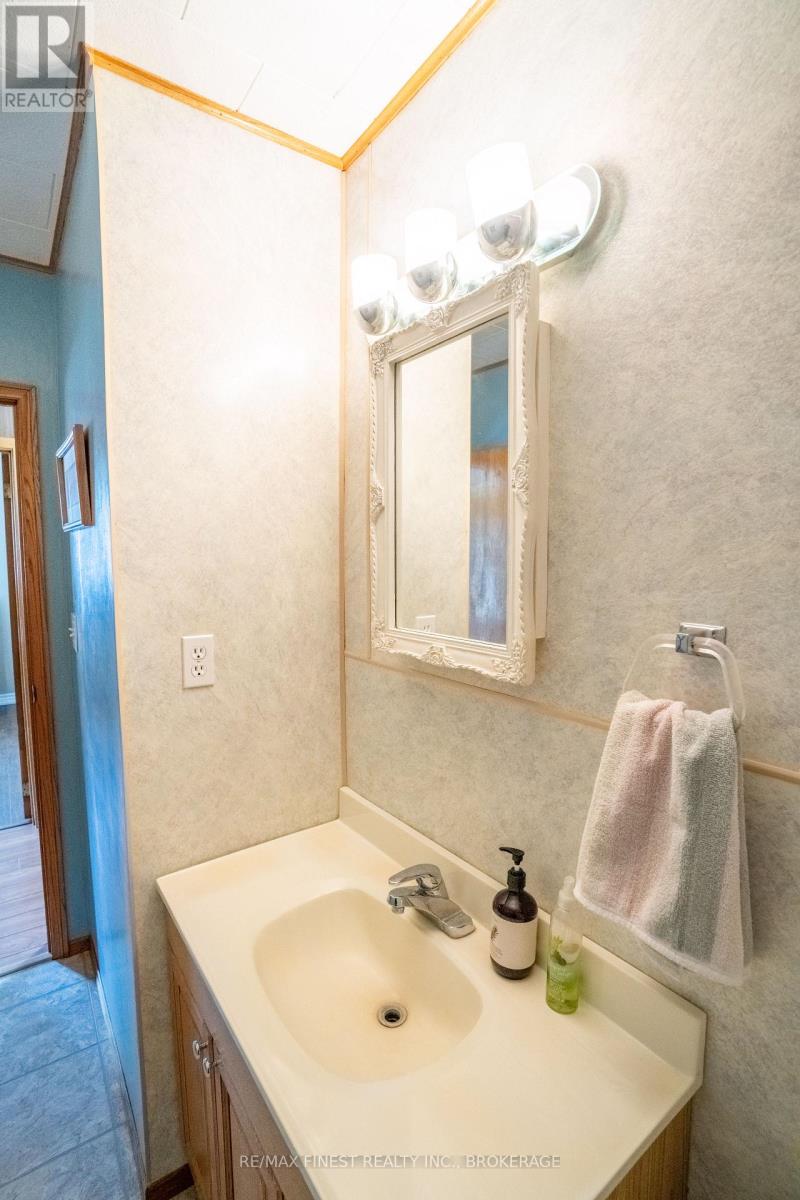 1031 James Road Property Photo 31